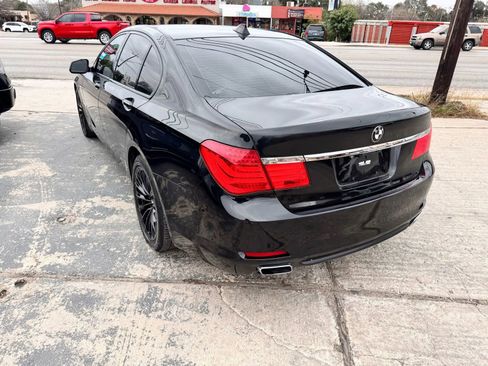 Used 2009 BMW 750i image 5