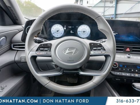 Used 2024 Hyundai Elantra SEL w/ Convenience Package FWD image 6