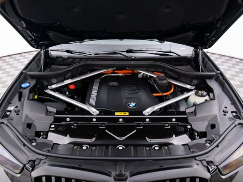 New 2026 BMW X5 xDrive50e w/ Executive Package image 32