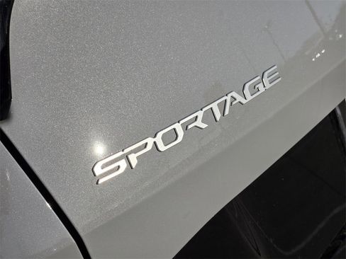 New 2026 Kia Sportage SX image 7