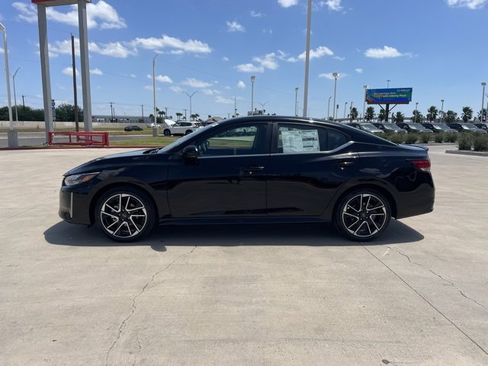 New 2025 Nissan Sentra SR image 2