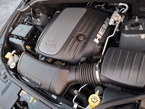 Certified 2022 Dodge Durango R/T w/ Blacktop Package image 29