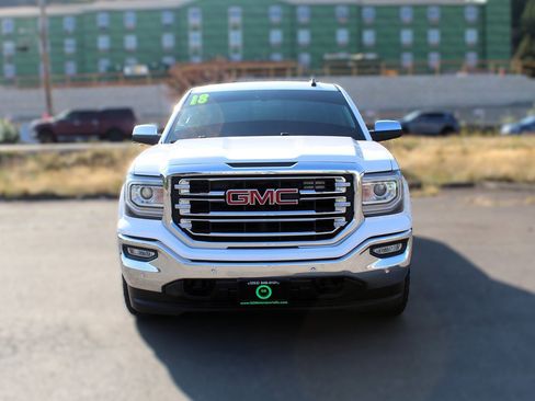 Used 2018 GMC Sierra 1500 SLT w/ SLT Premium Package image 2