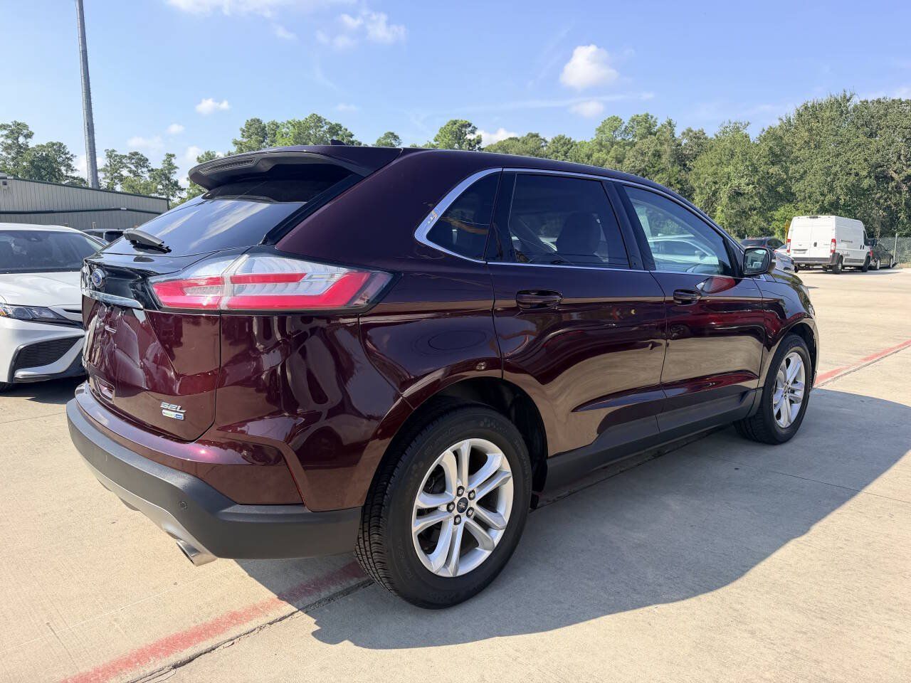 Used 2019 Ford Edge SEL w/ Equipment Group 201A AWD/4WD image 8
