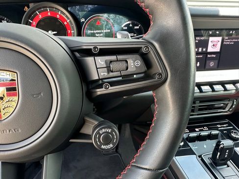 Certified 2021 Porsche 911 Targa 4S Heritage Design AWD/4WD image 19