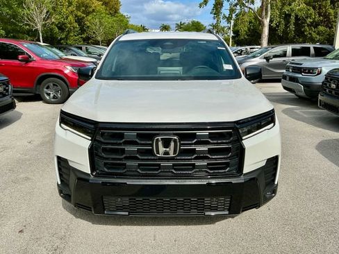 New 2026 Honda Pilot Sport image 2