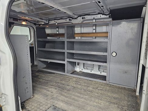 Used 2016 Ford Transit 250 130 Low Roof w/ Exterior Upgrade Package image 20