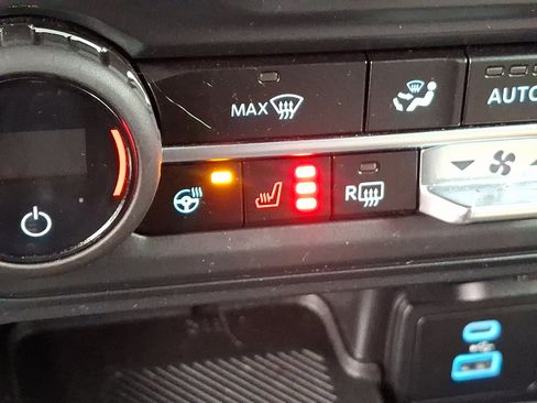 Certified 2025 Ford Bronco Badlands image 25