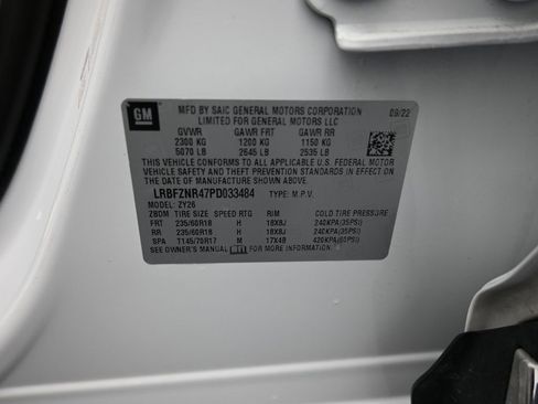 Used 2023 Buick Envision Essence image 19