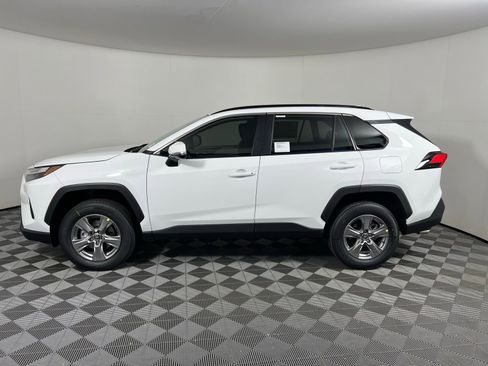 New 2025 Toyota RAV4 XLE image 8