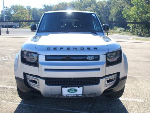 Used 2024 Land Rover Defender 130 S image 8