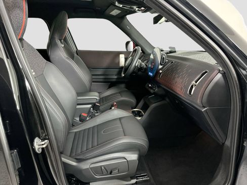 Certified 2025 MINI Cooper Countryman John Cooper Works w/ Comfort Package Max image 33