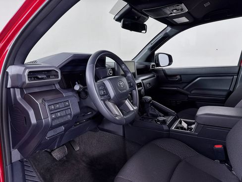 Certified 2025 Toyota 4Runner SR5 AWD/4WD image 9