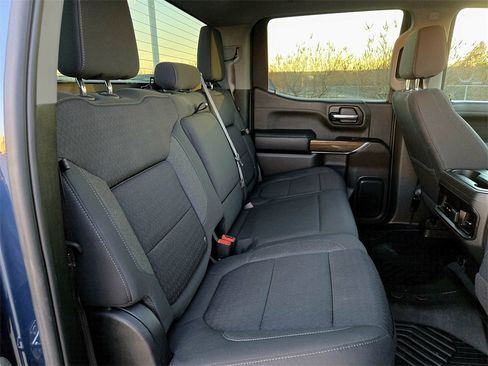 Used 2021 Chevrolet Silverado 1500 LT Trail Boss image 29