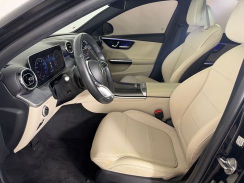 Used 2023 Mercedes-Benz C 300 4MATIC Sedan image 5