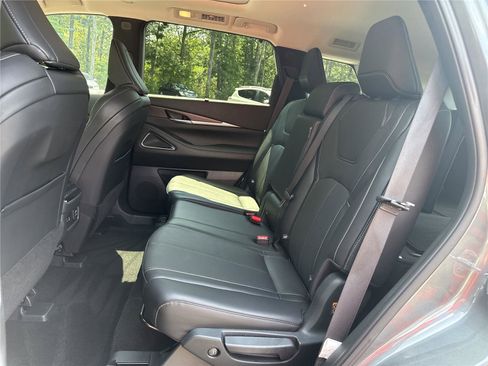 Certified 2025 INFINITI QX60 Sensory w/ Cargo Package image 9