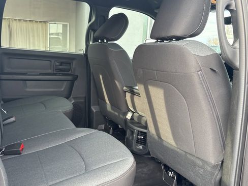 Used 2024 RAM 3500 Tradesman w/ Chrome Appearance Group image 33