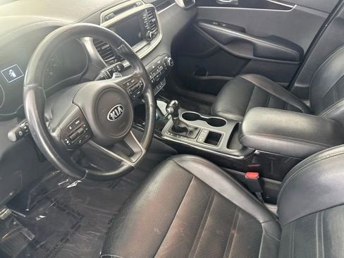 Used 2017 Kia Sorento EX FWD image 22