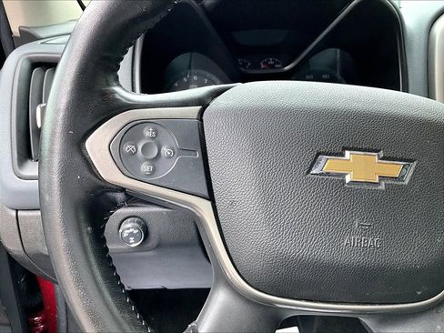 Used 2018 Chevrolet Colorado Z71 AWD/4WD image 16