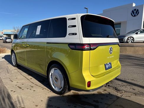 Used 2025 Volkswagen ID. Buzz 1st Edition image 4
