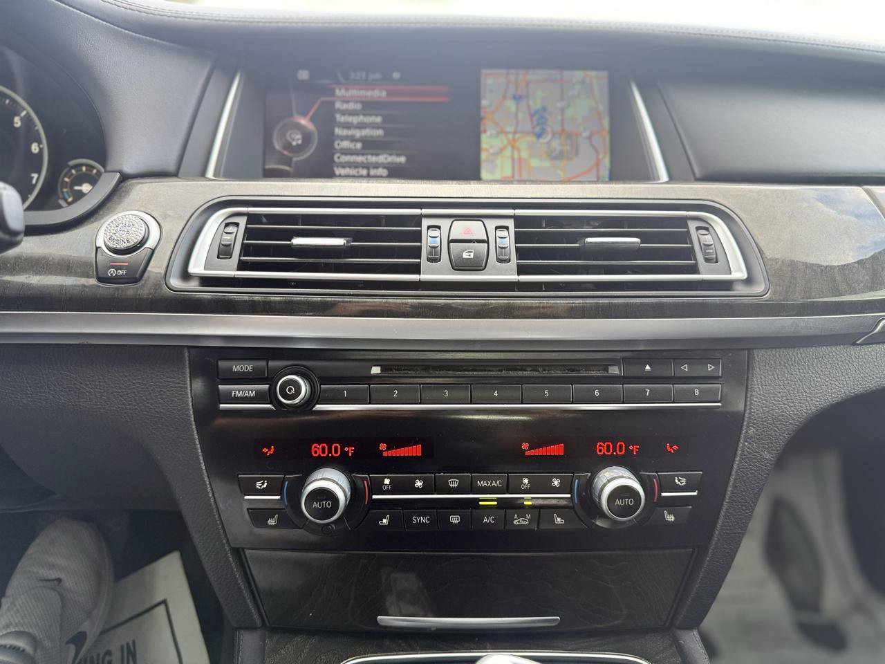 Used 2015 BMW 740i RWD image 33