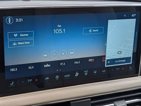 Used 2025 Lincoln Corsair Grand Touring w/ Towing Package AWD/4WD image 16