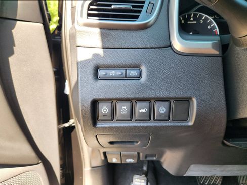 Used 2019 Nissan Murano SL w/ SL Technology Package FWD image 25
