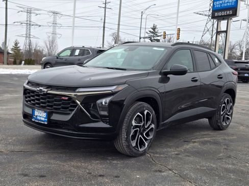 New 2026 Chevrolet Trax RS w/ Driver Confidence Package image 3