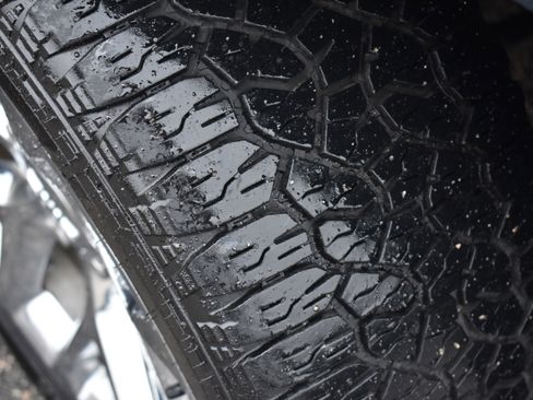 Used 2019 GMC Yukon XL SLT w/ Open Road Package image 11