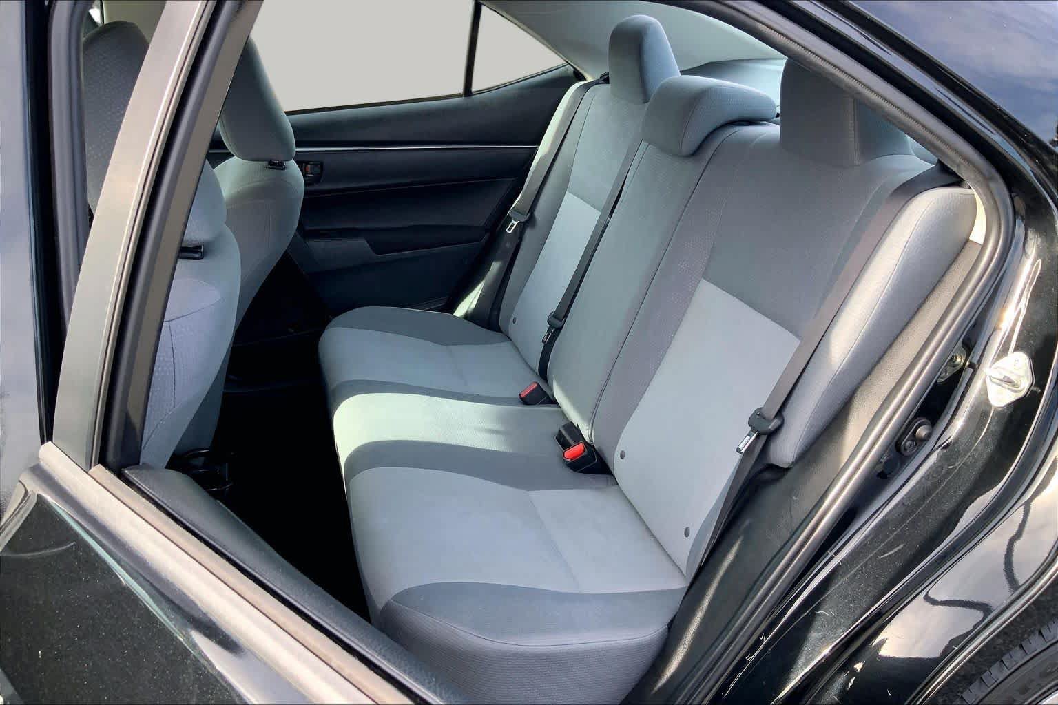 Used 2014 Toyota Corolla L FWD image 18