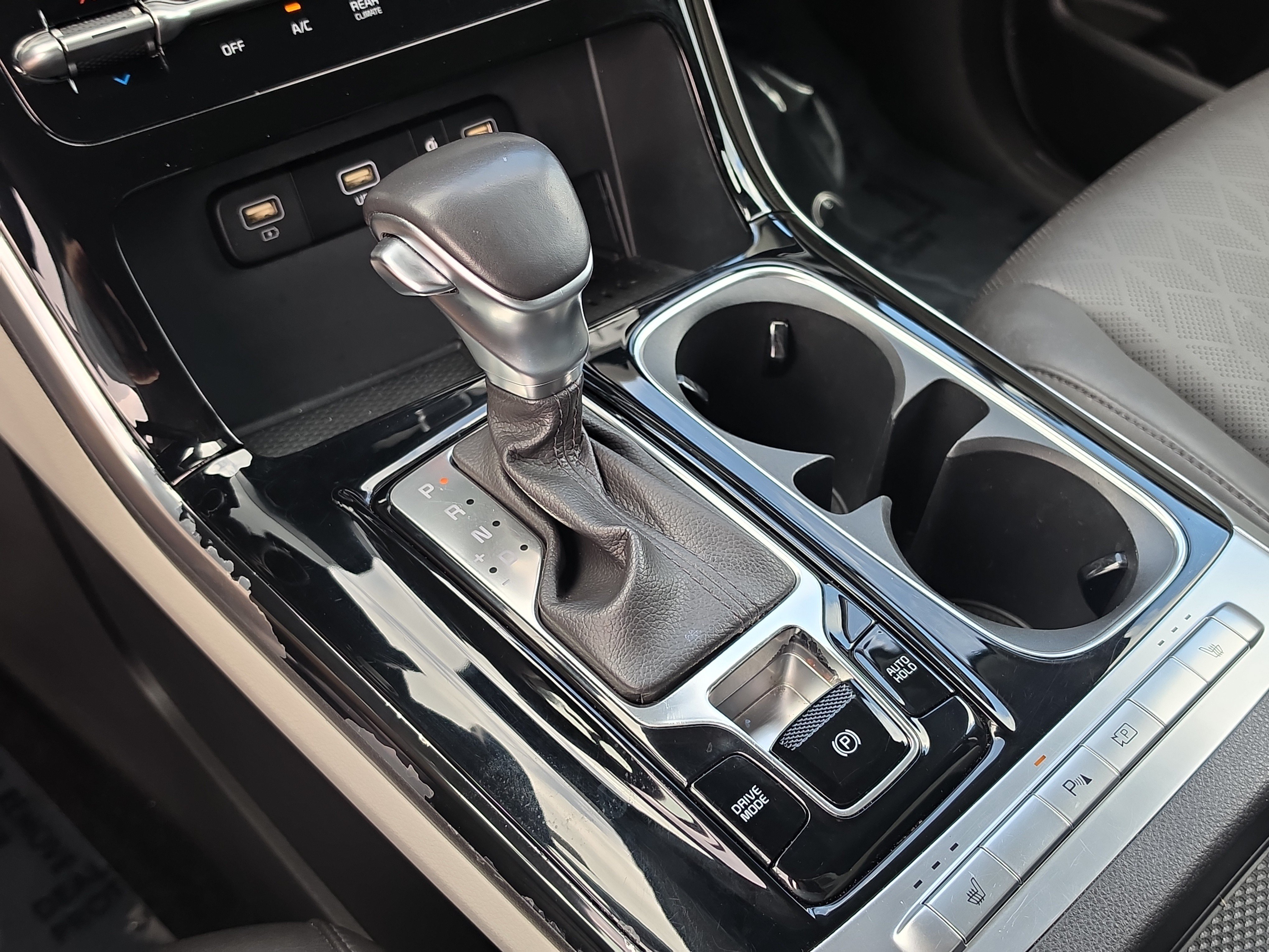 Certified 2024 Kia Carnival EX FWD image 27
