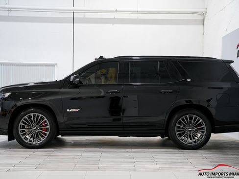 Used 2023 Cadillac Escalade V AWD/4WD image 14