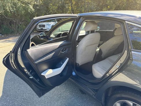 Certified 2024 Honda Accord EX image 31