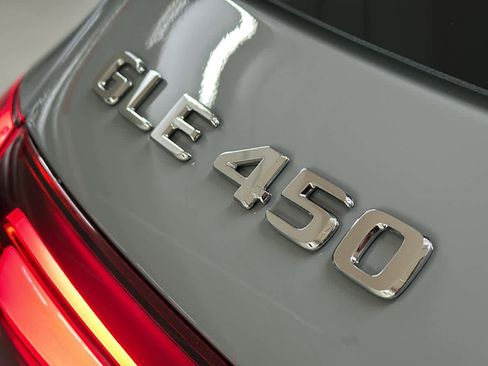 New 2026 Mercedes-Benz GLE 450 4MATIC image 10