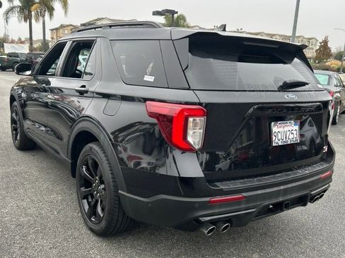 Used 2022 Ford Explorer ST w/ Equipment Group 401A image 5