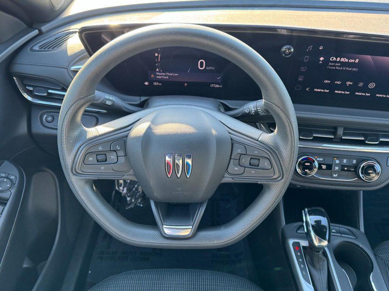 Used 2025 Buick Envista Preferred FWD image 12