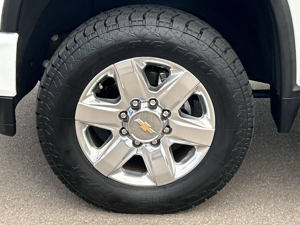 Used 2021 Chevrolet Silverado 2500 LTZ w/ Z71 Chrome Sport Edition AWD/4WD image 33