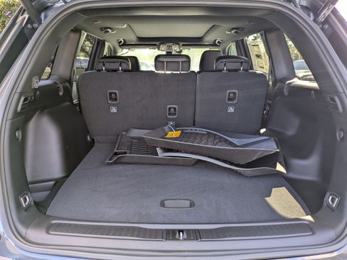 New 2025 Jeep Grand Cherokee Limited w/ Luxury Tech Group II image 14