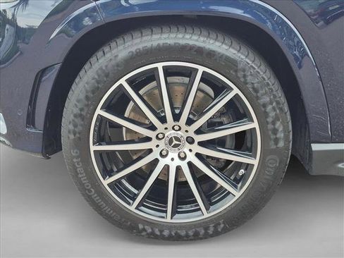 Used 2022 Mercedes-Benz GLS 580 4MATIC image 24