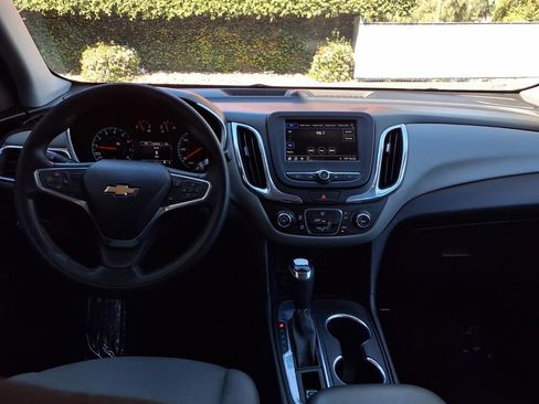 Used 2019 Chevrolet Equinox LS image 19