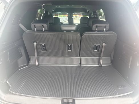 Used 2026 Chevrolet Traverse LT w/ LPO, Floor Liner Package FWD image 28