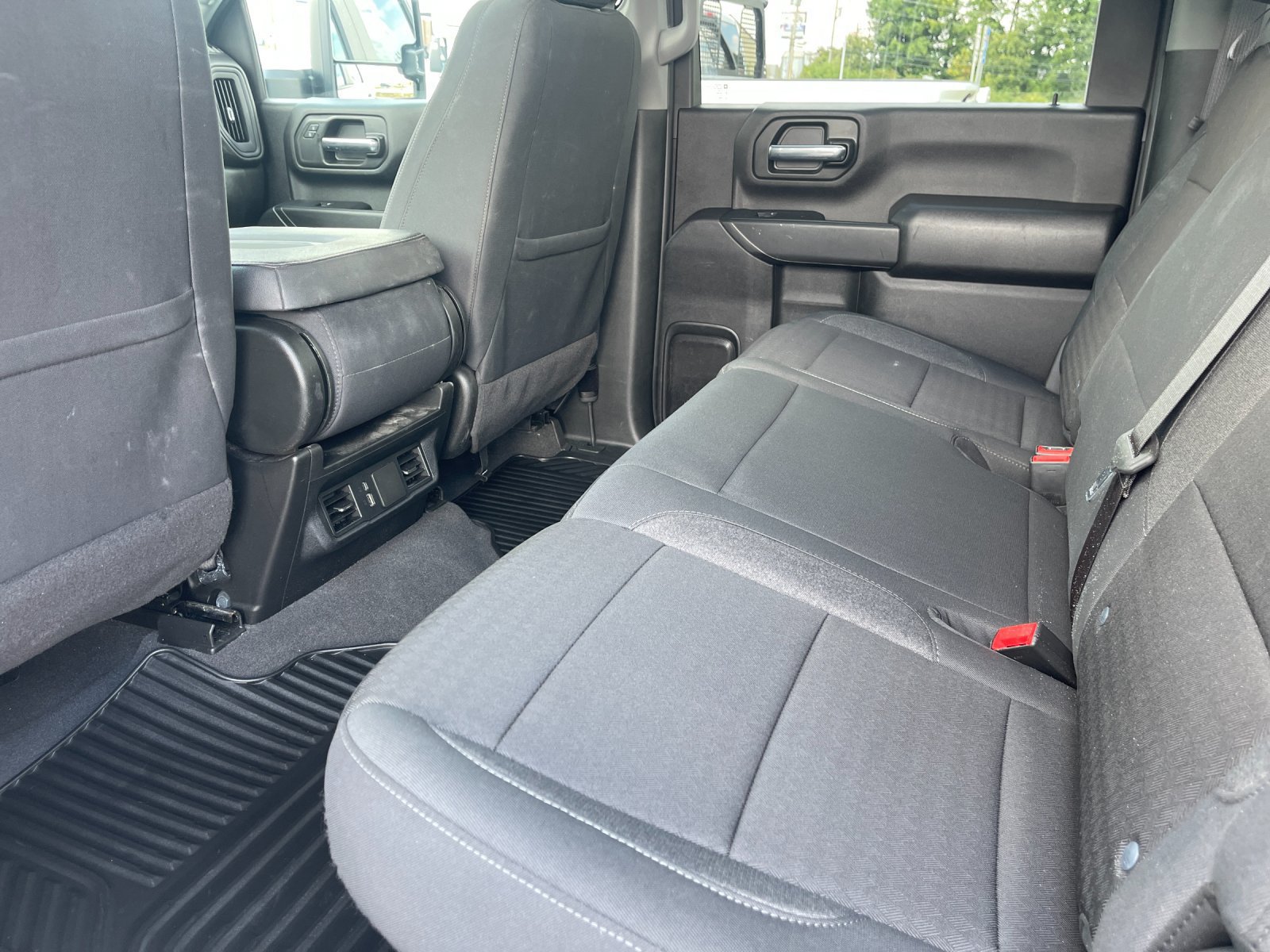 Used 2024 Chevrolet Silverado 2500 Custom w/ Custom Value Package AWD/4WD image 13