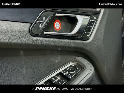 Used 2021 Porsche Macan GTS image 3