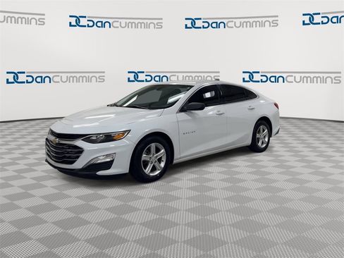 Used 2019 Chevrolet Malibu LS image 4