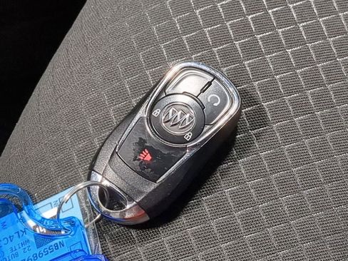 Used 2022 Buick Encore Preferred AWD/4WD image 32