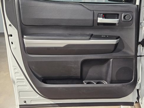 Used 2021 Toyota Tundra SR5 w/ SR5 Leather Package RWD image 33