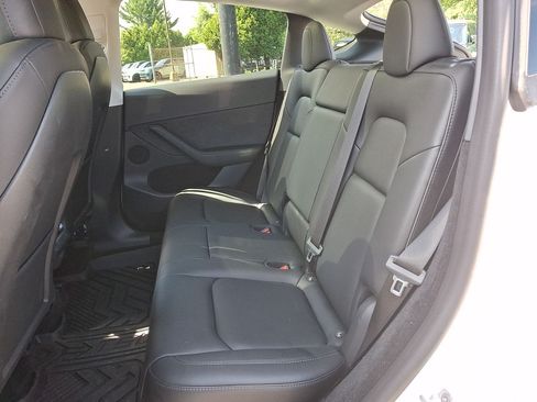 Used 2023 Tesla Model Y Long Range AWD/4WD image 26