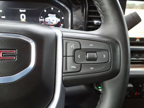 Certified 2025 GMC Sierra 1500 Elevation image 21