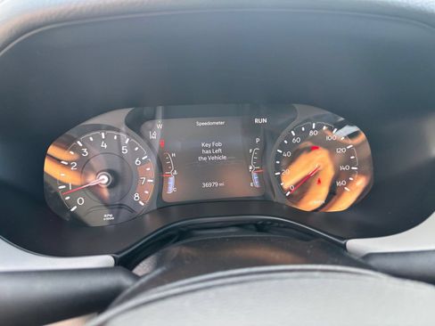 Used 2025 Jeep Compass Limited AWD/4WD image 35