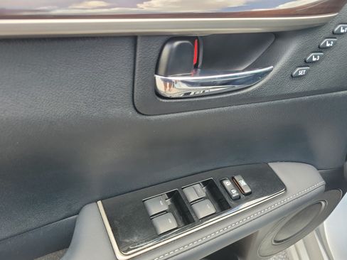Used 2017 Lexus ES 350 w/ Premium Package FWD image 21